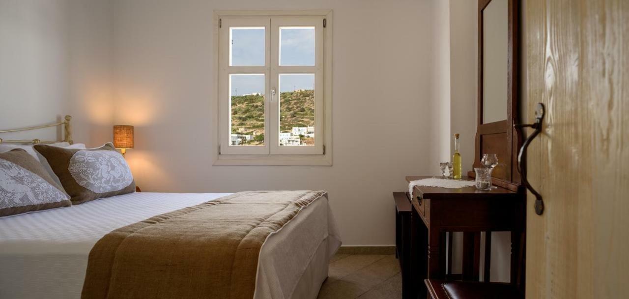 Kimolos Houses Kímolos